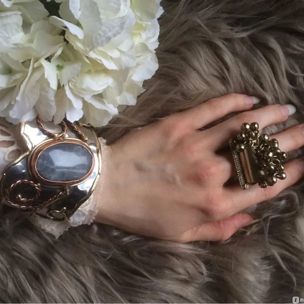 ZARA RECTANGULAR RING LIMITED EDITION